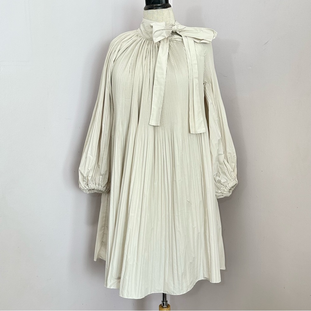 Unlabel Off White Pleated Long Sleeve Dress Size 10 / 140